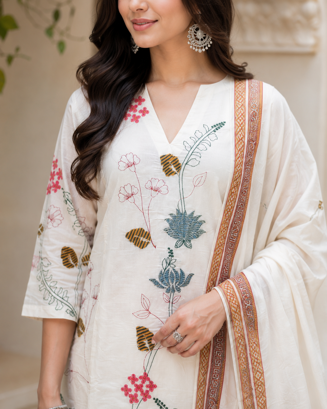 WHITE CHANDERI KURTI SET WITH DIGITAL PRINT DUPATTA